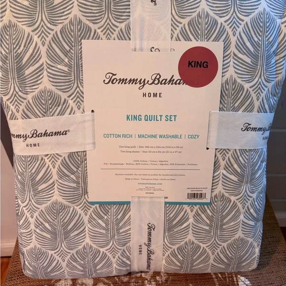 Tommy Bahama 3 piece Quilted King Bedding Set - Picture 7 of 9